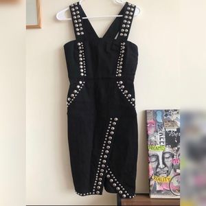 SOLD // Kendall + Kylie Mid black dress